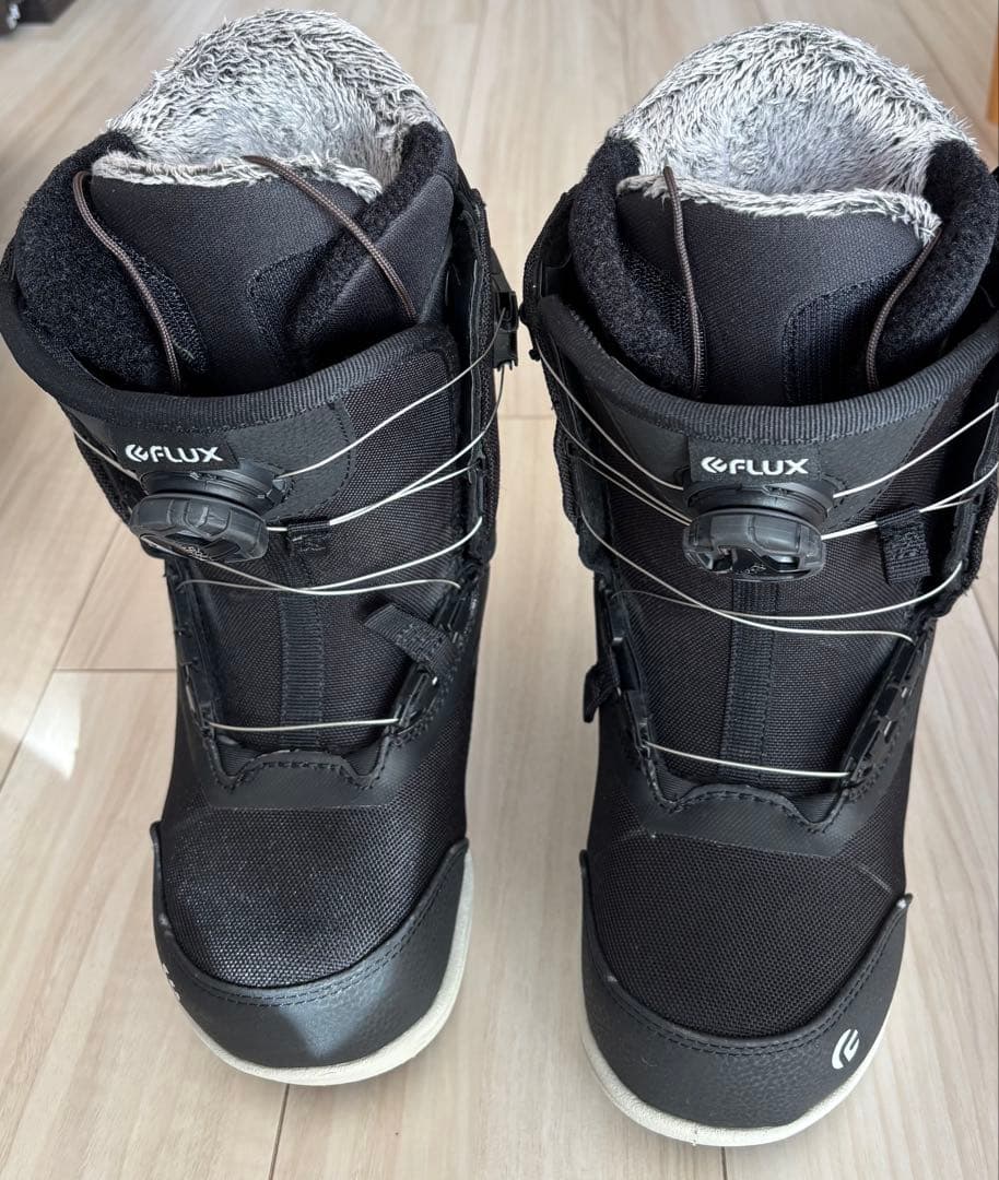 美品　FLUX スノーボードブーツ ブラック　FL-BOA