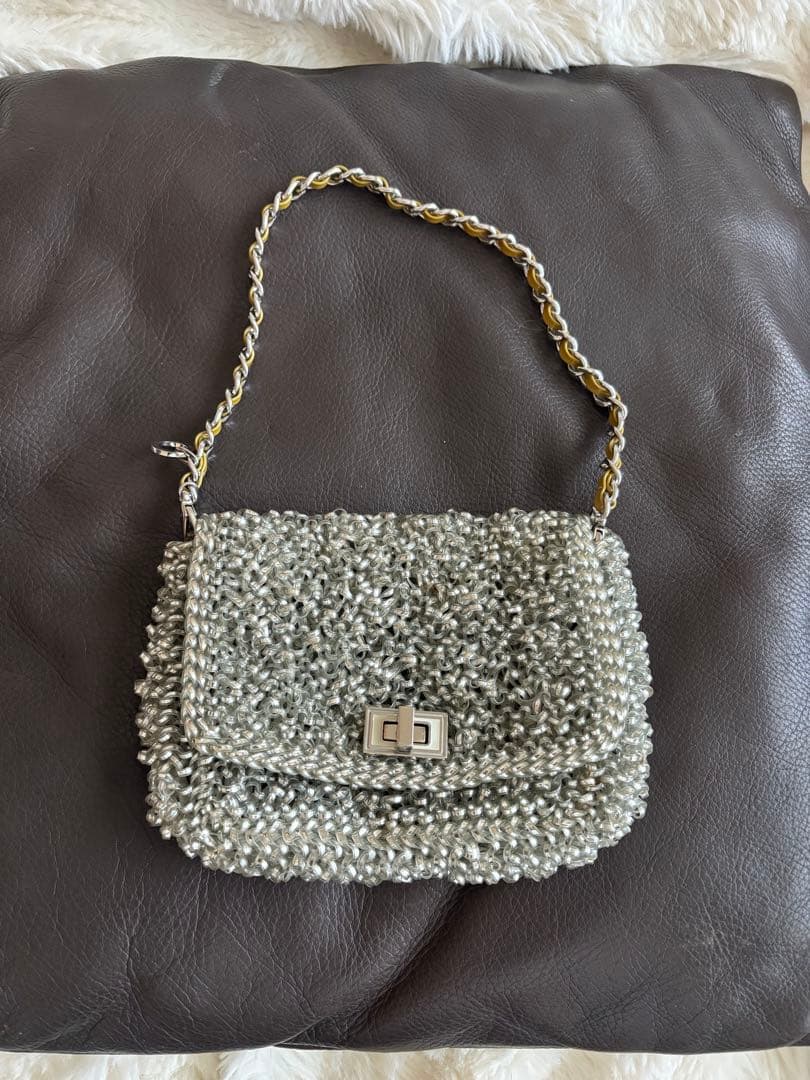 アンテプリマのミニポシェット