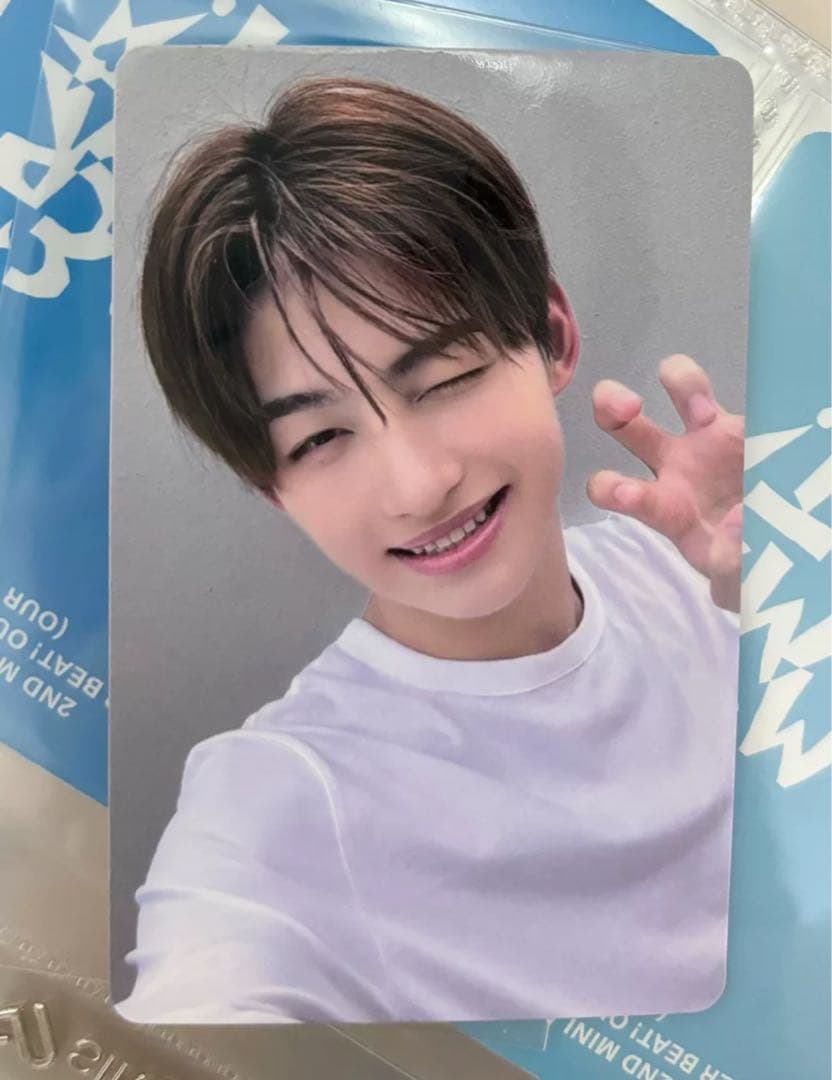 TWS ジフン 一直娱 中華 yizhiyu マカオ 入場特典 トレカ