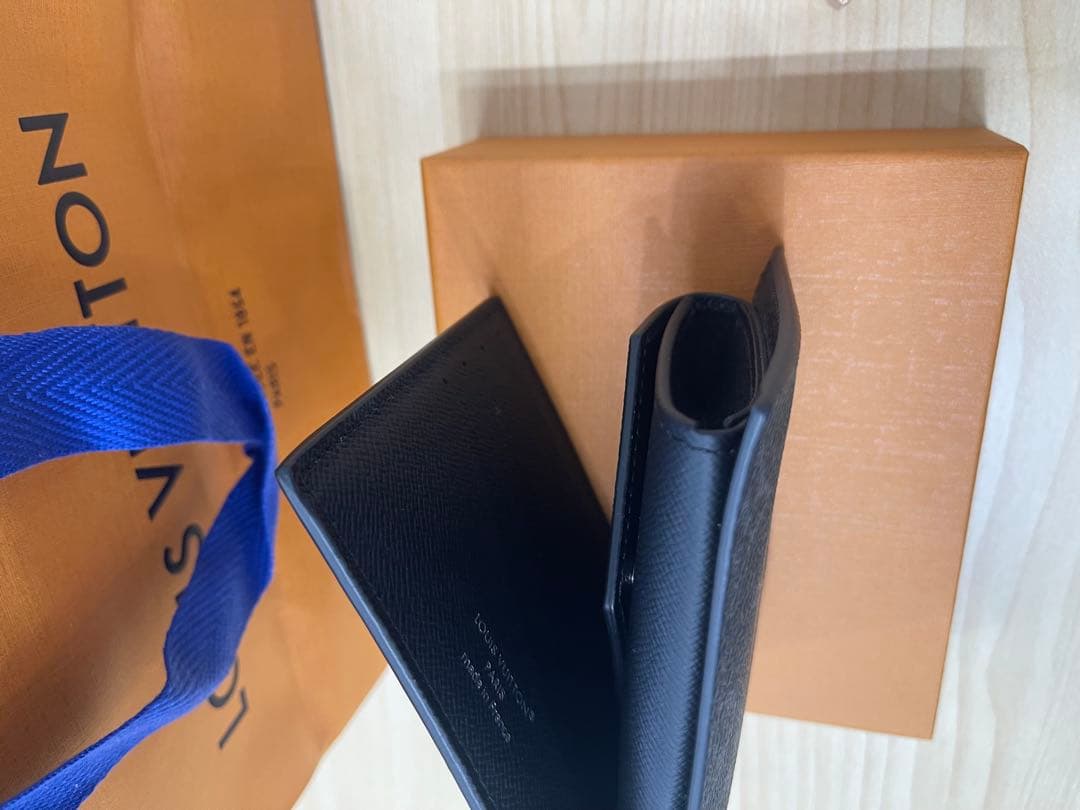 y*9様 未使用品Louis Vuitton 二つ折り財布 ポルトフォイユ マル