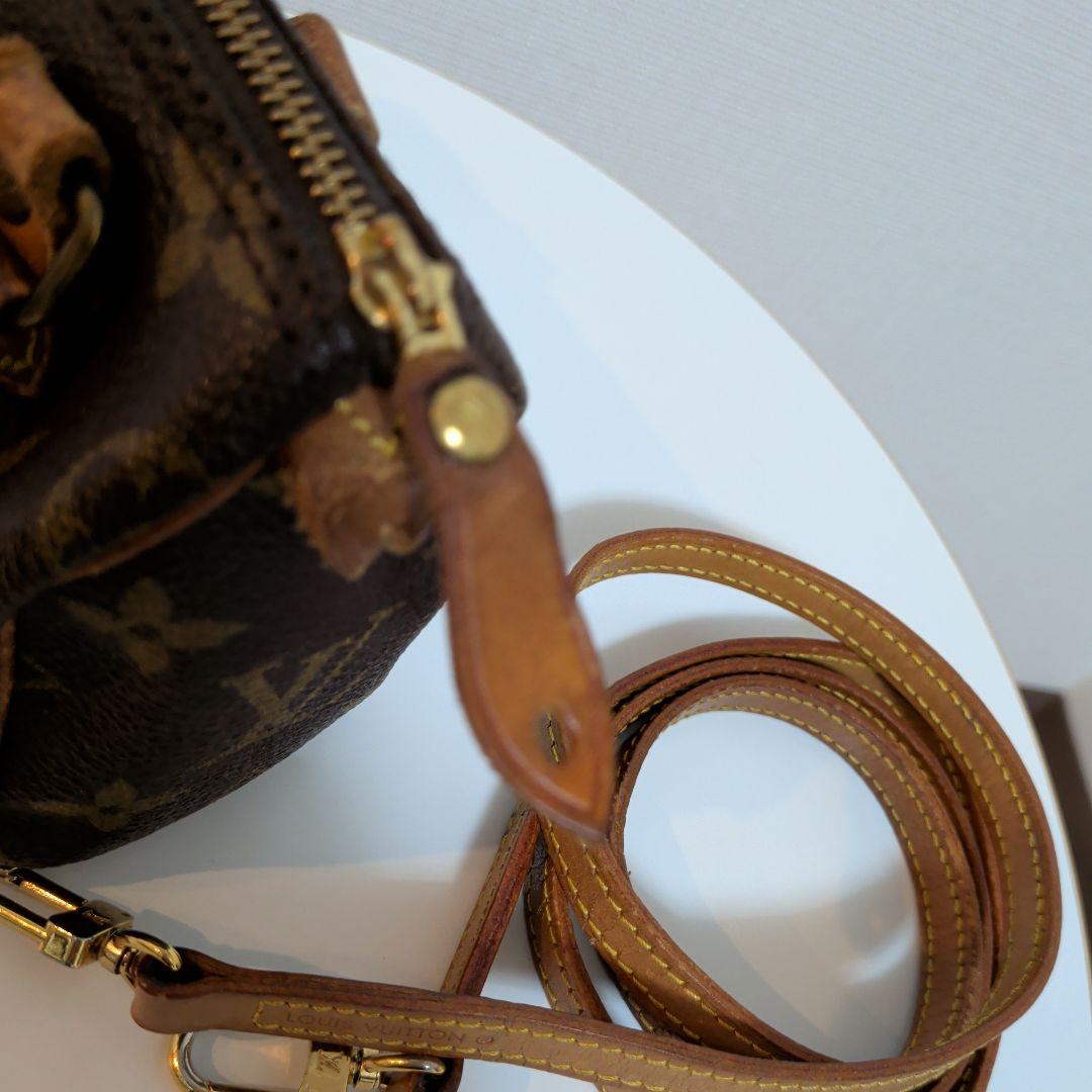 Louis Vuitton モノグラム ミニポシェット　used