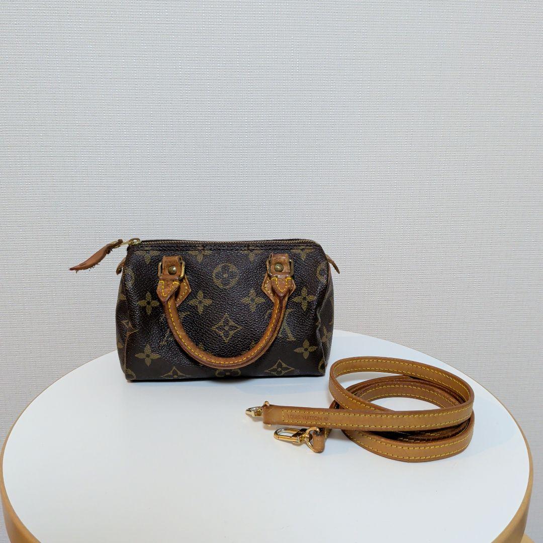 Louis Vuitton モノグラム ミニポシェット　used