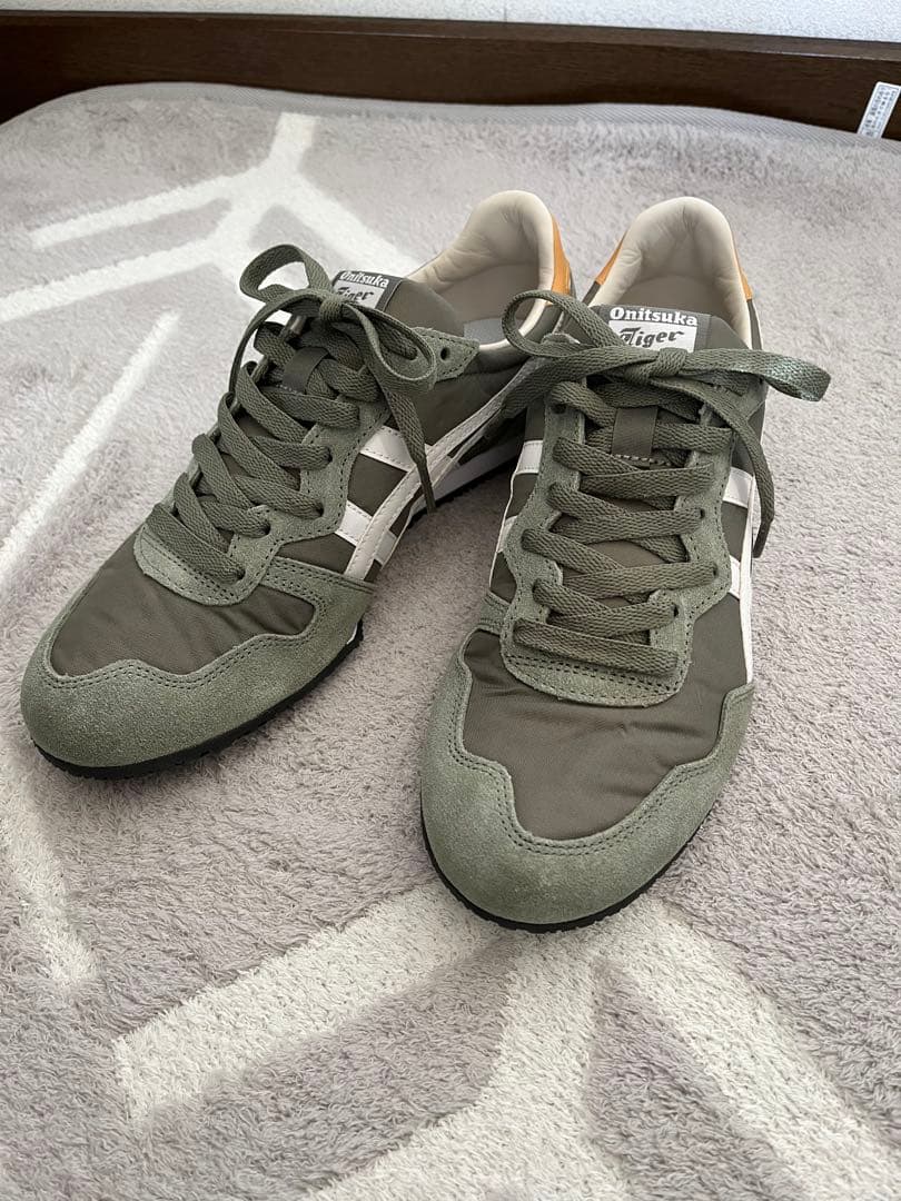 Onitsuka Tiger スニーカー SERRANO オリーブ　25.5㎝