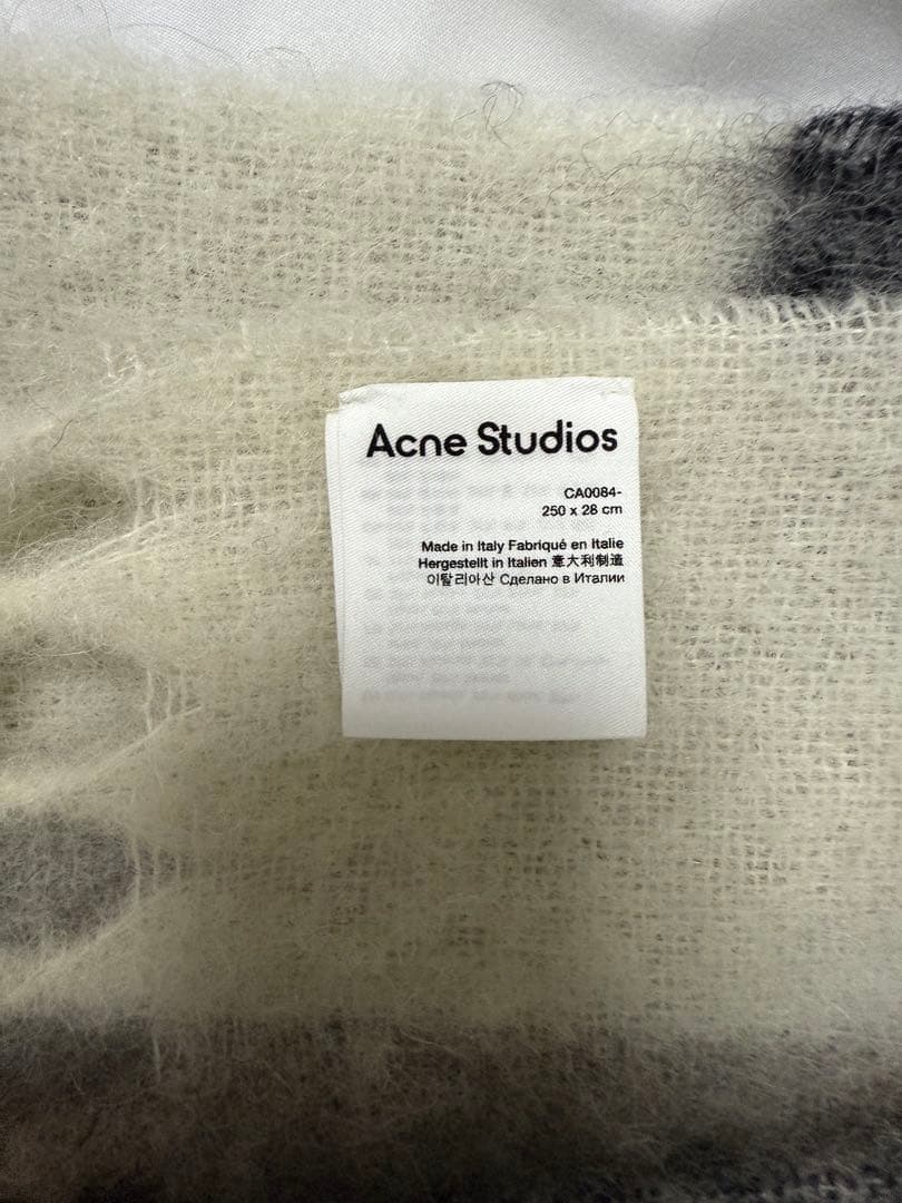 Acne Studios マフラー 250 x 28 cm