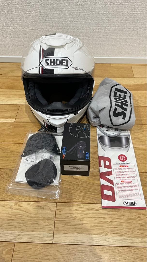 SHOEI GT-AIR 2フルフェイスヘルメット ホワイト　インカム付き