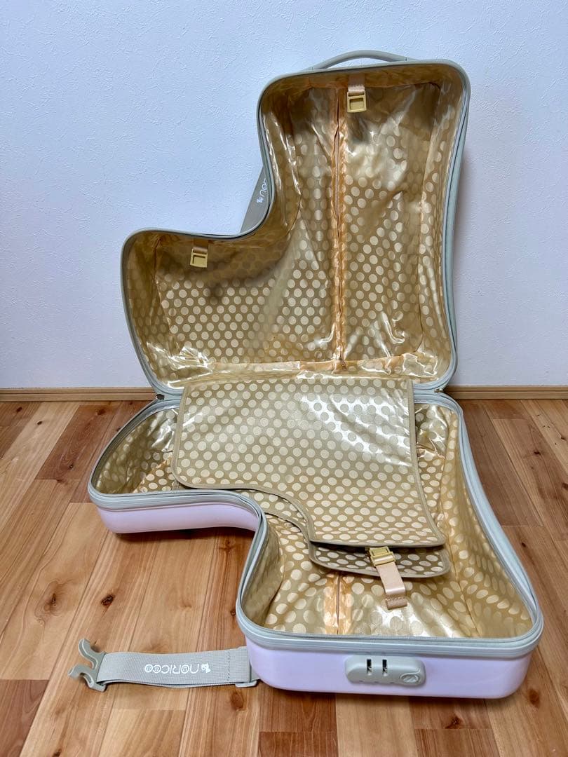 ノリッコ　子どもが乗れるキャリーケース①