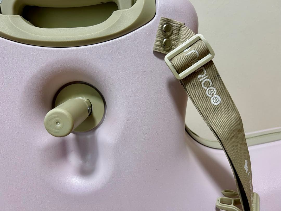 ノリッコ　子どもが乗れるキャリーケース①