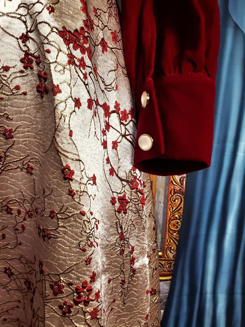 M【新品インポートセレクト】ベロアゴールドジャガードスクエアネック長袖秋冬ドレス