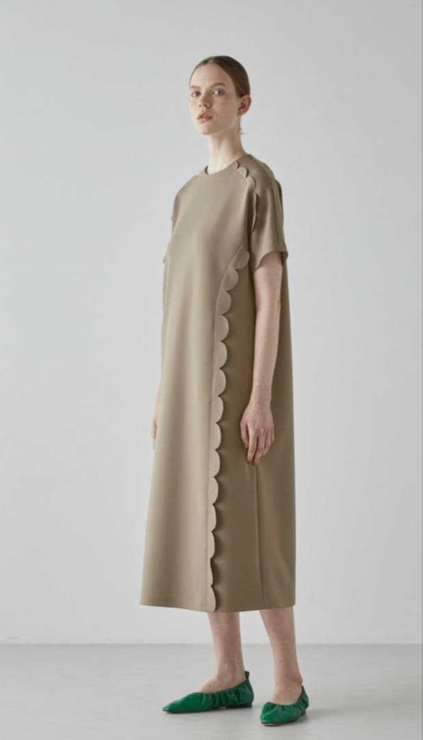 お値下げ★ADORE スカラップ　ワンピース★