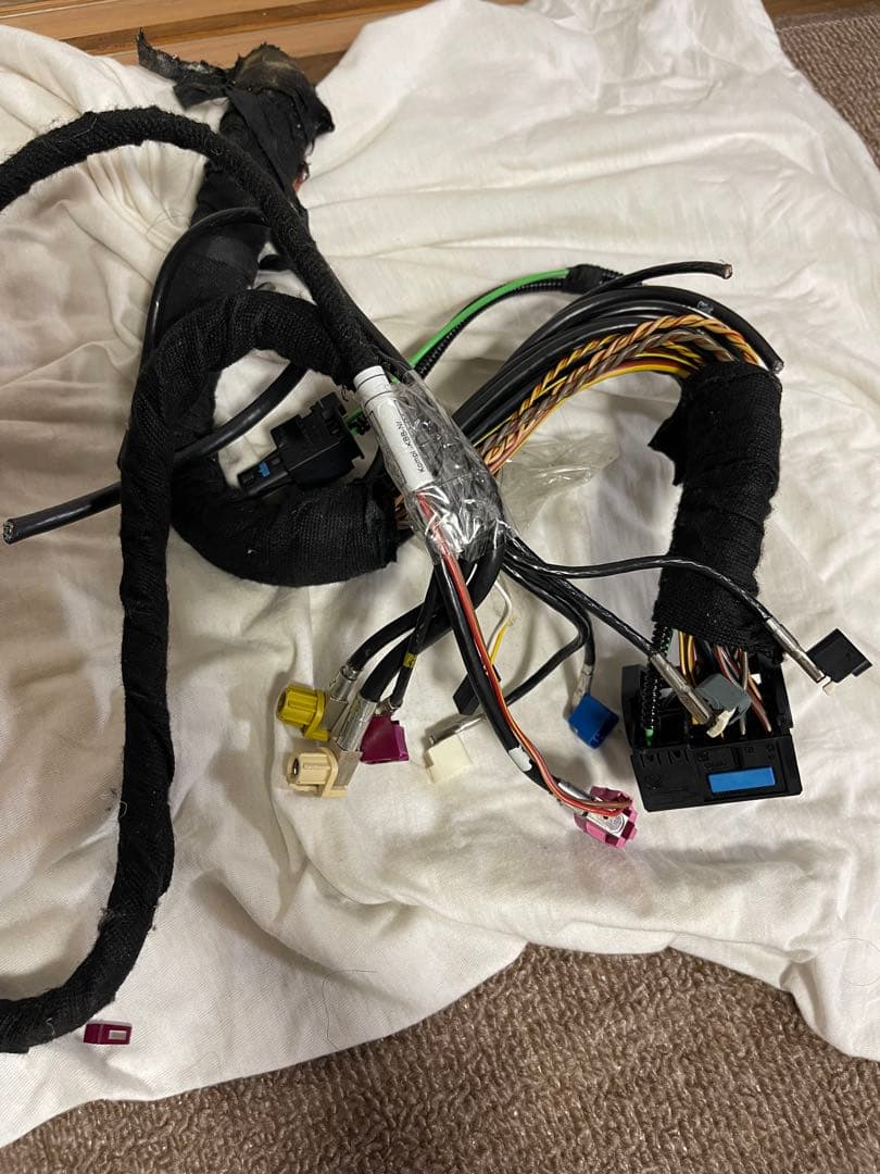 マルチモニターナビゲーションディスプレイとナビユニットオーディオAlp