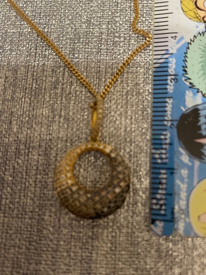 円形ダイヤペンダントヘッド　k 18 ダイヤ