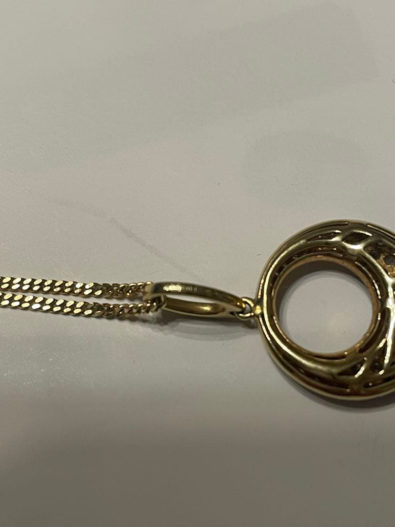 円形ダイヤペンダントヘッド　k 18 ダイヤ