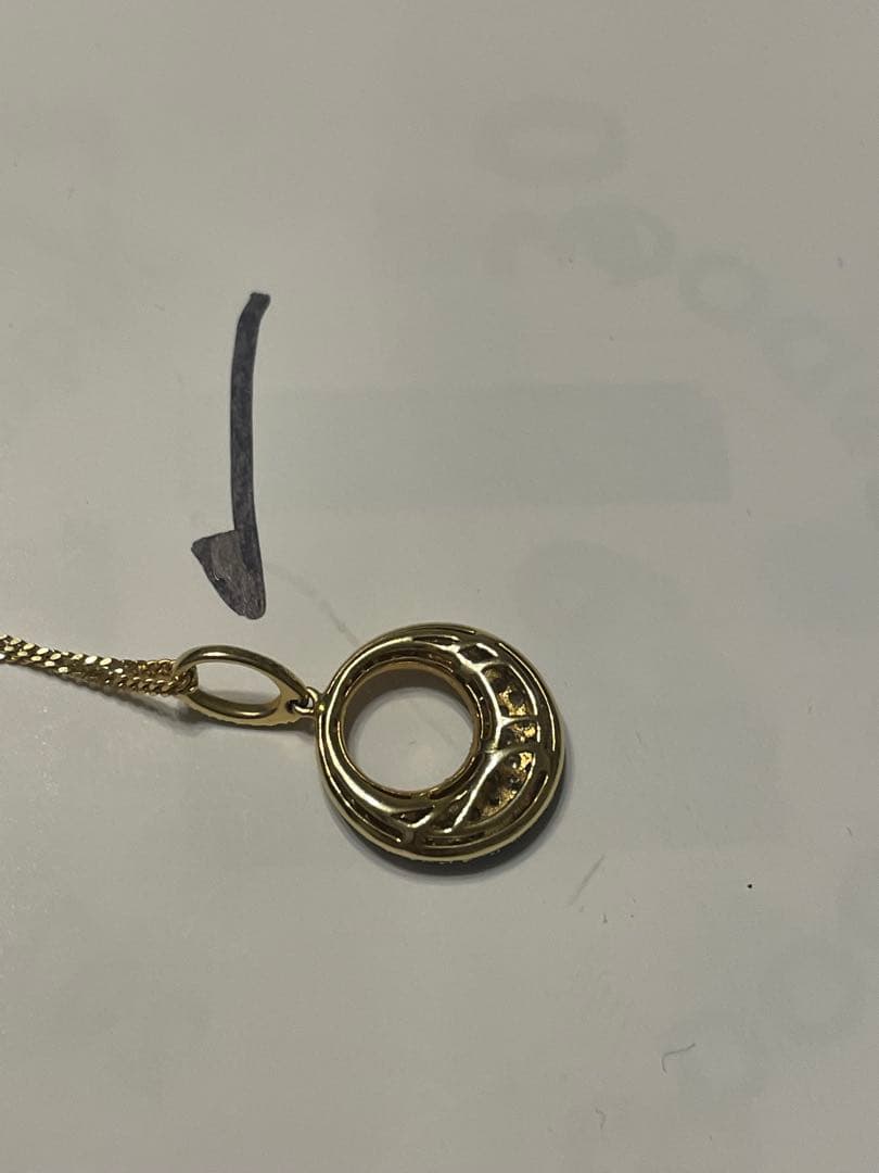 円形ダイヤペンダントヘッド　k 18 ダイヤ