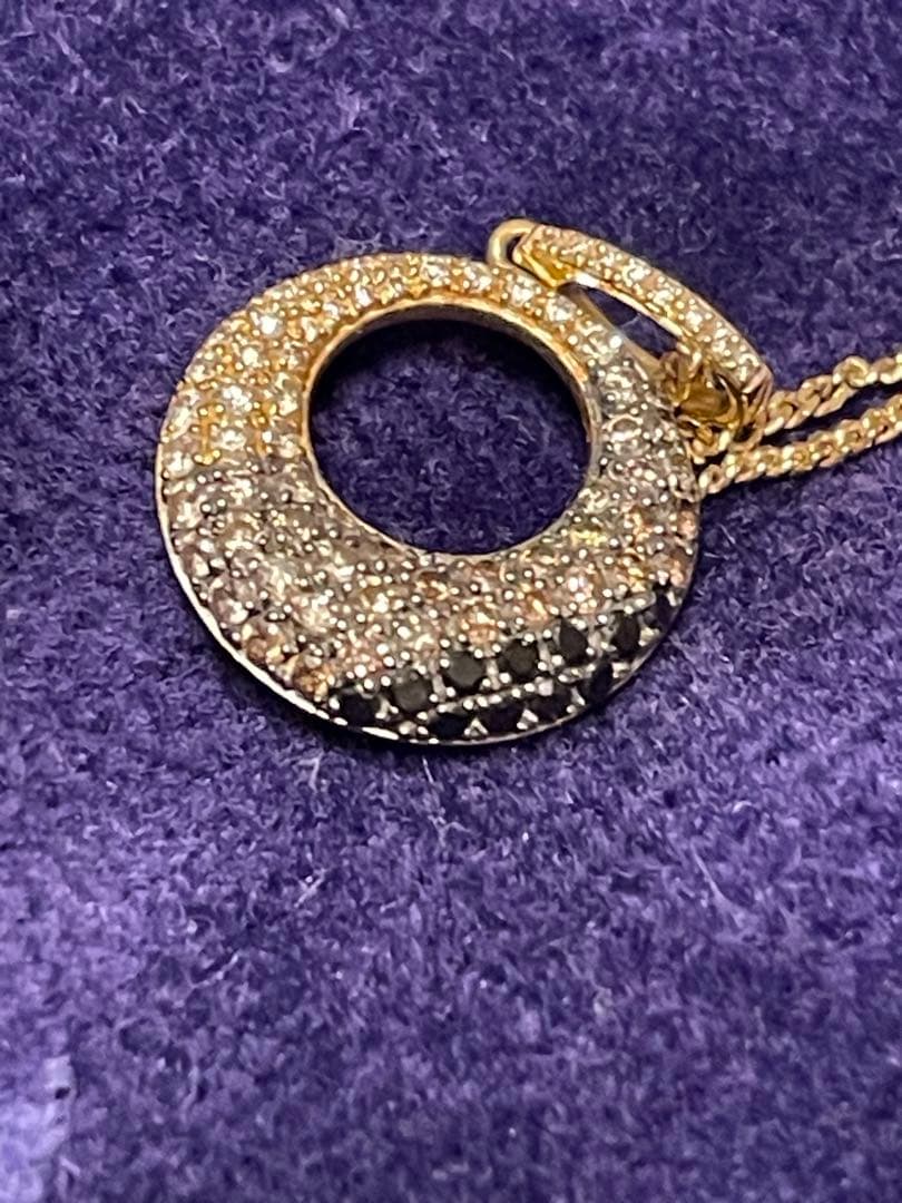 円形ダイヤペンダントヘッド　k 18 ダイヤ