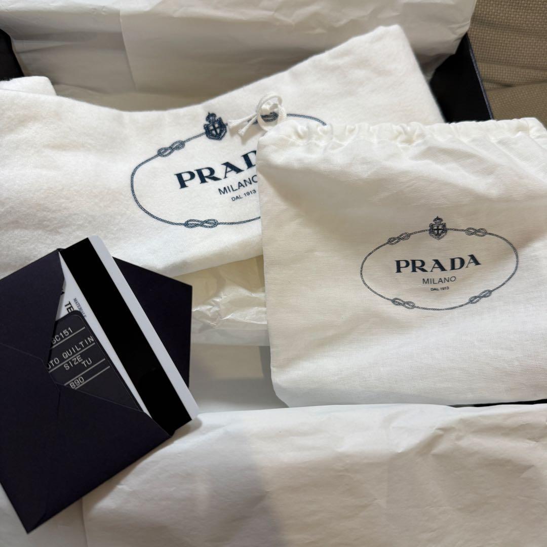 パデッドRe-Nylon ショルダーバッグ