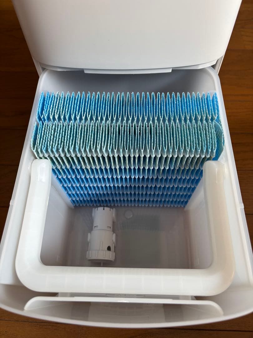 美品 2024年製 シャープ ハイブリッド式 加湿器 HV-S55-W