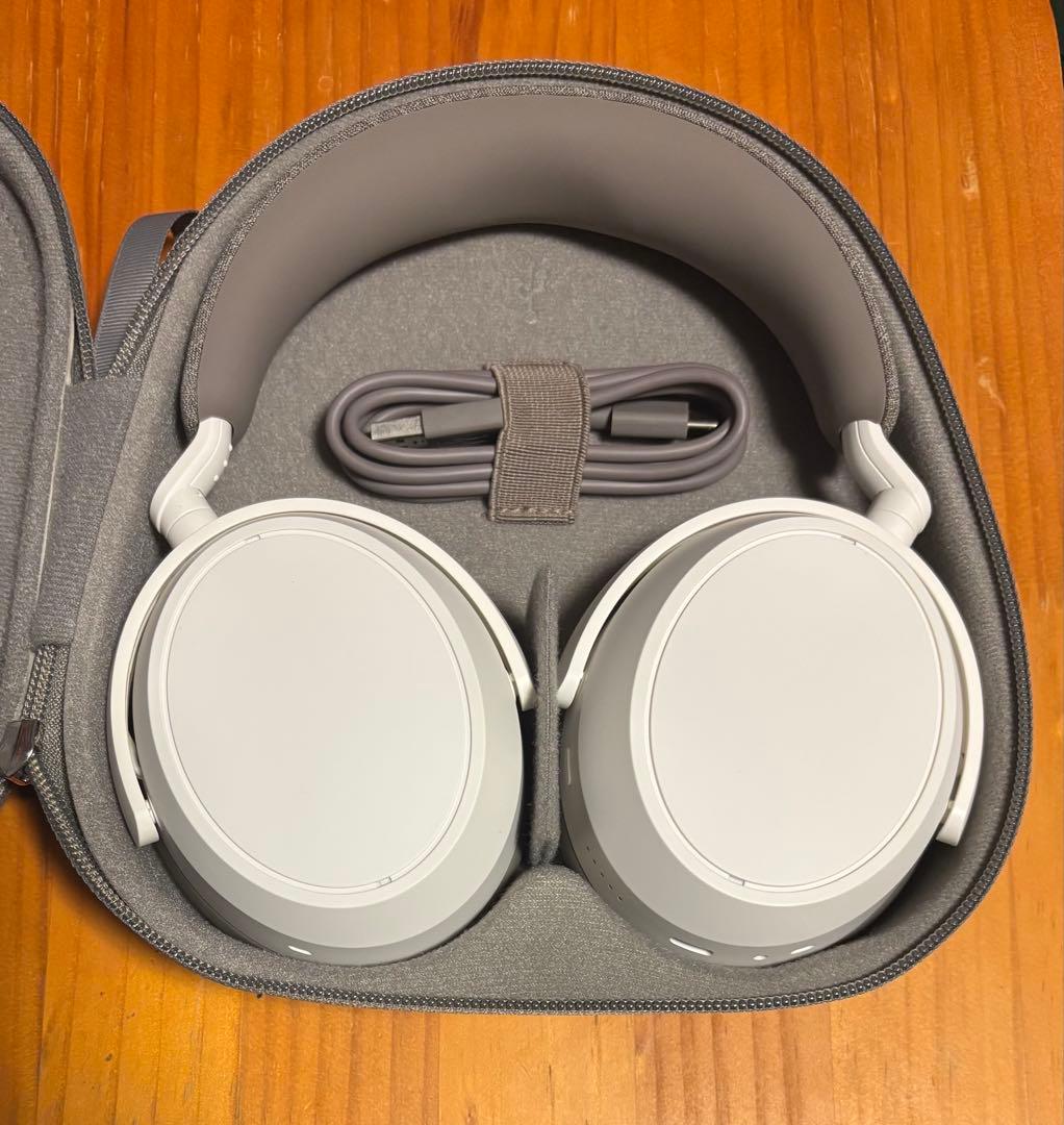 日曜日4時間限定値引き　美品　Sennheiser Momentum 4 箱付き