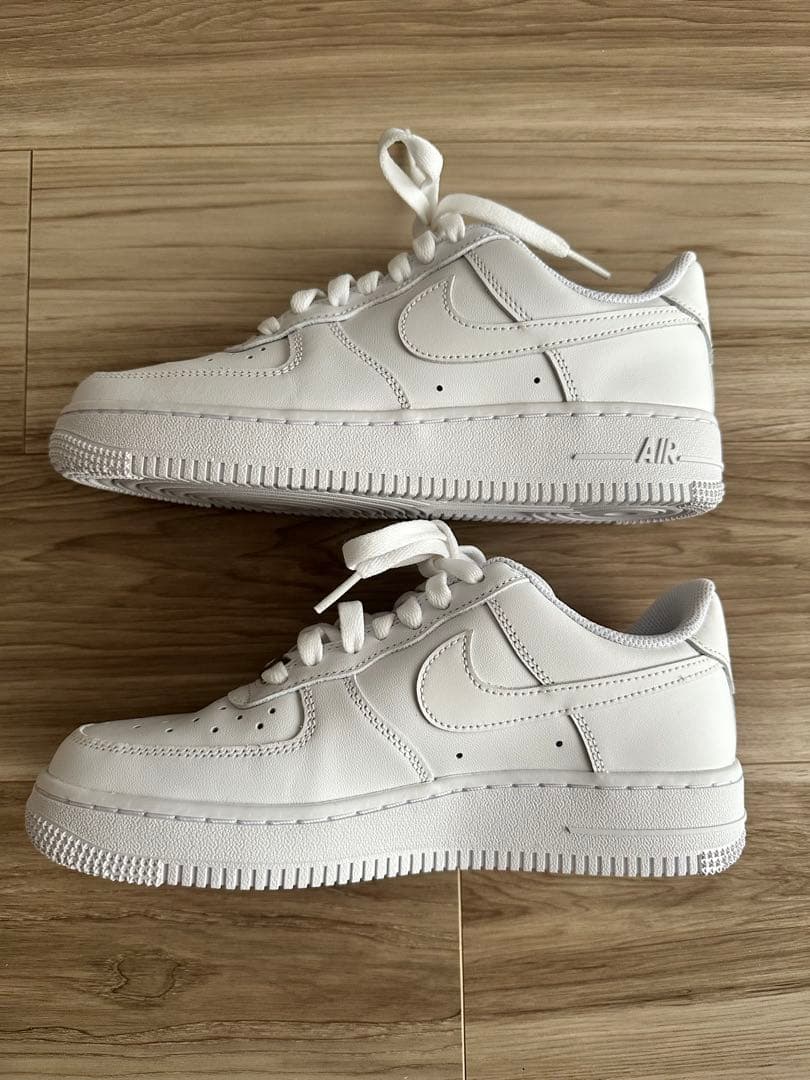ナイキ エア フォース 1 '07 レディース24cm