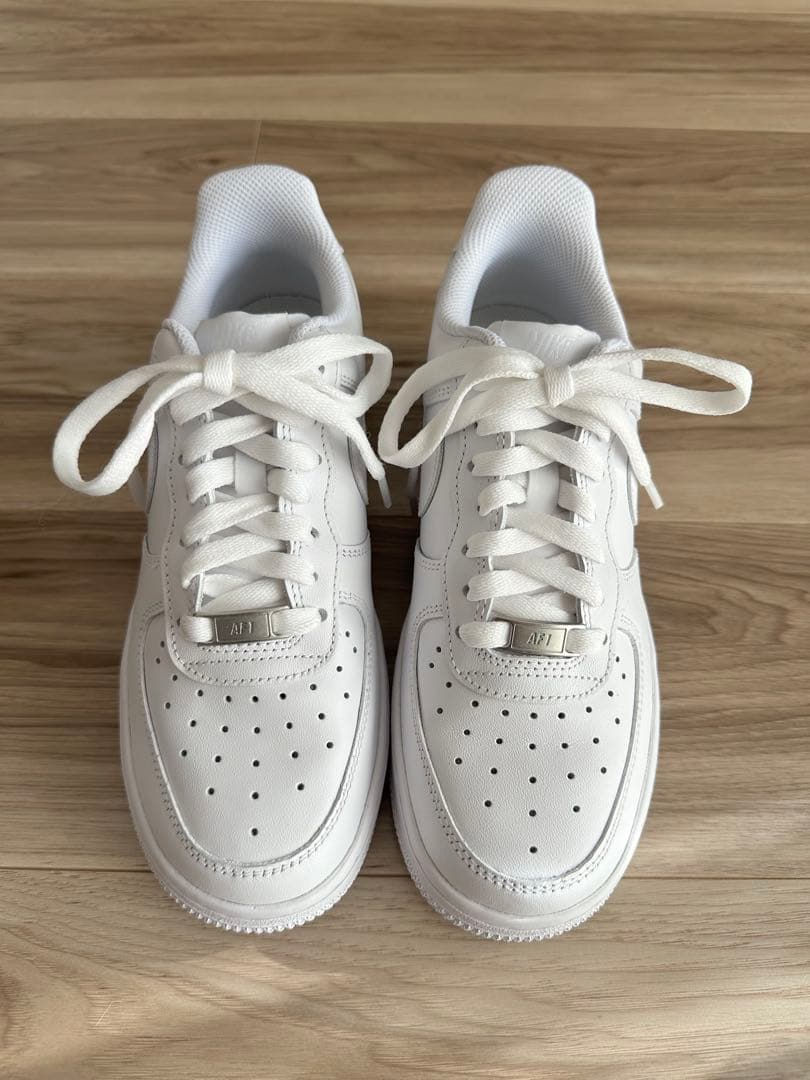 ナイキ エア フォース 1 '07 レディース24cm