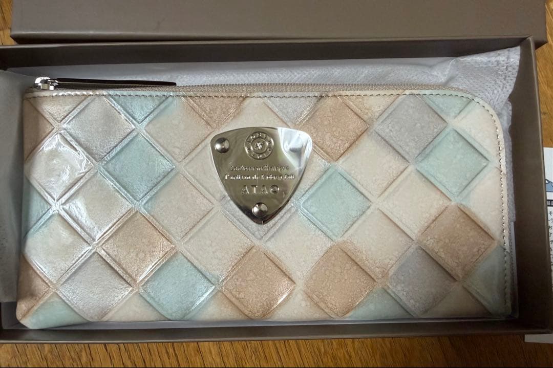 ATAOアタオ 限定品シャングリラスノー　ブロックパーティ長財布「limo」新品