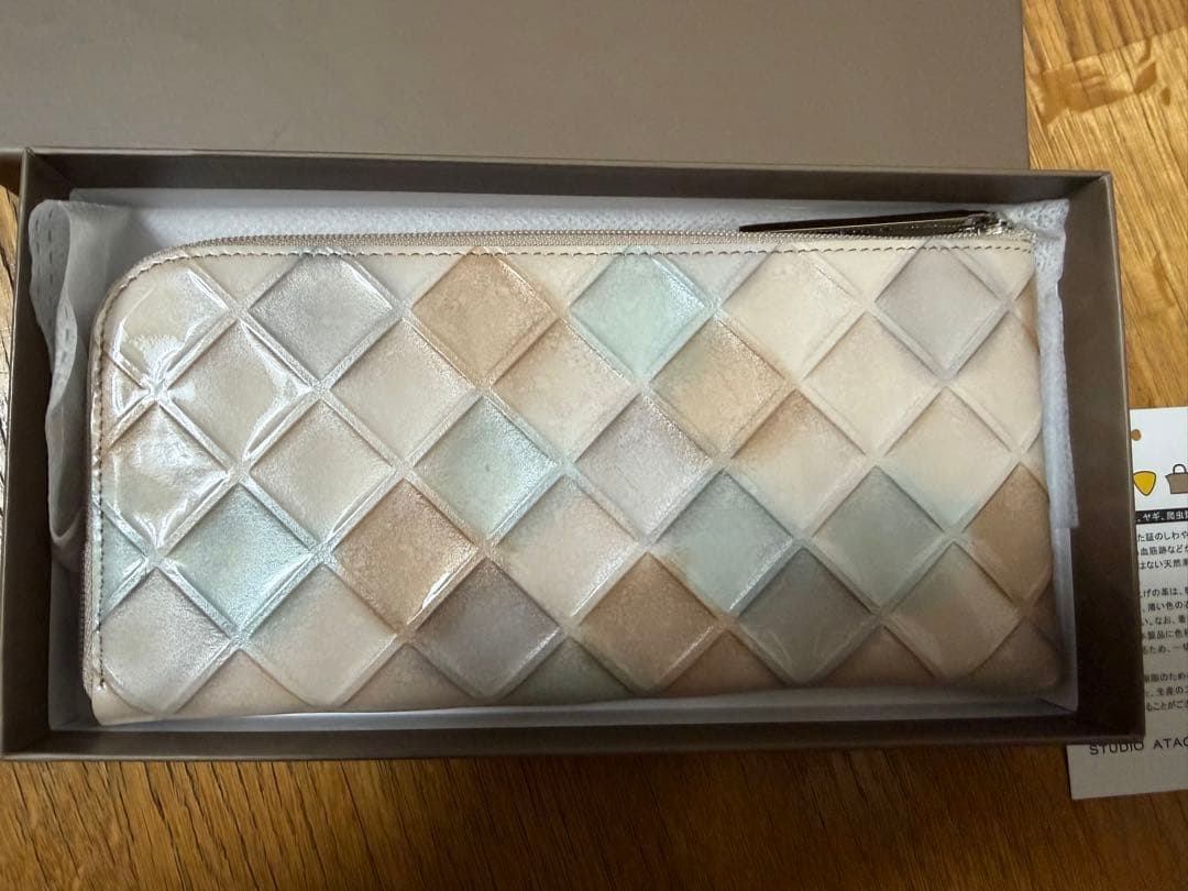 ATAOアタオ 限定品シャングリラスノー　ブロックパーティ長財布「limo」新品