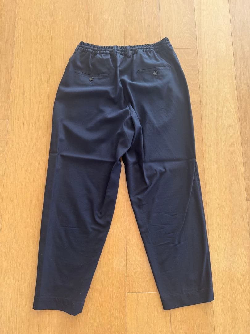 MARNI（マルニ）ウールトロピカルシャーリング1Pテーパードパンツ