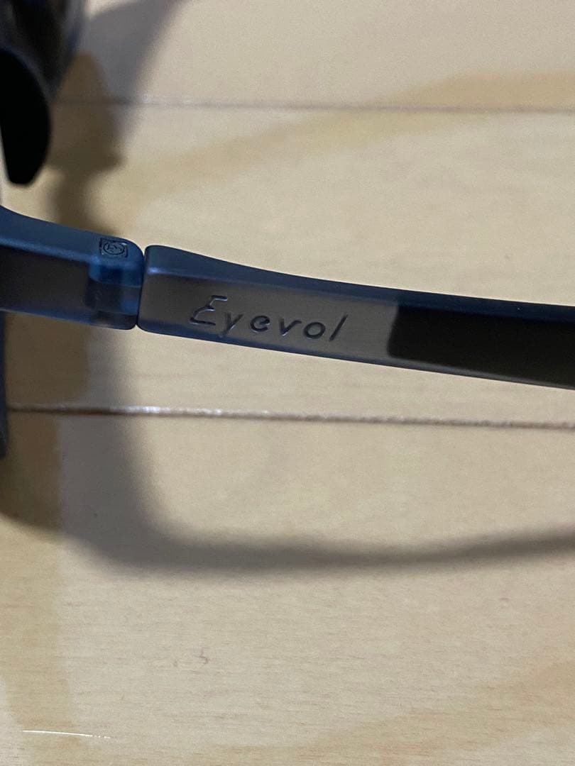 【最終値下げ】 Eyevol HEATH II アイヴォル　サングラス