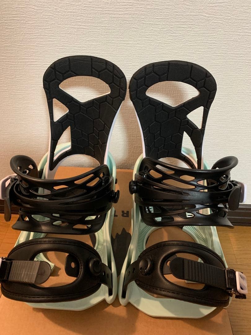 バートン キッズ バインディングL ブーツ6K（24cm） 2点セット　単品可