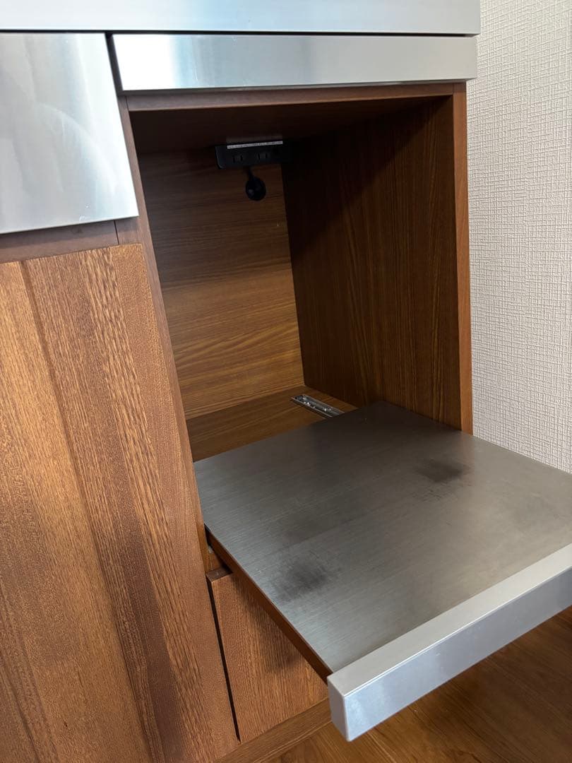 unico キッチンカウンター ウニコ　食器棚 ステンレス