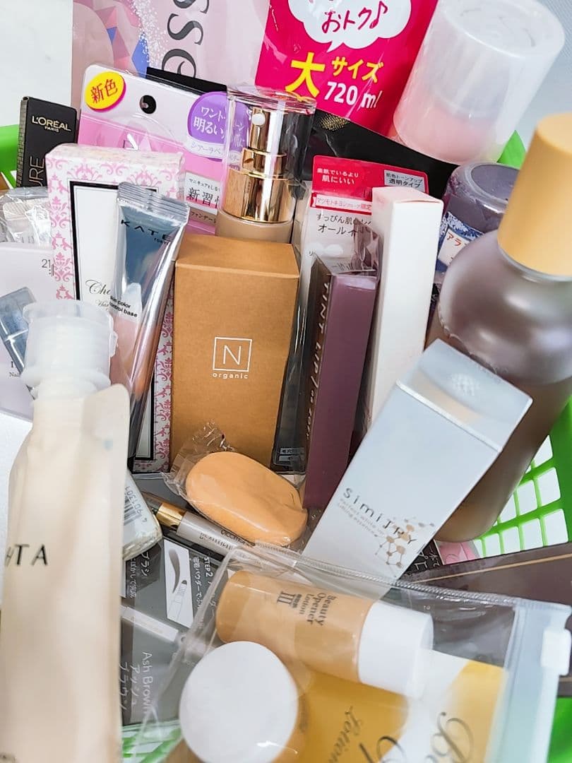 新品未使用　化粧品 基礎化粧 スキンケア　ヘアケア　コスメなど　大量まとめ売り
