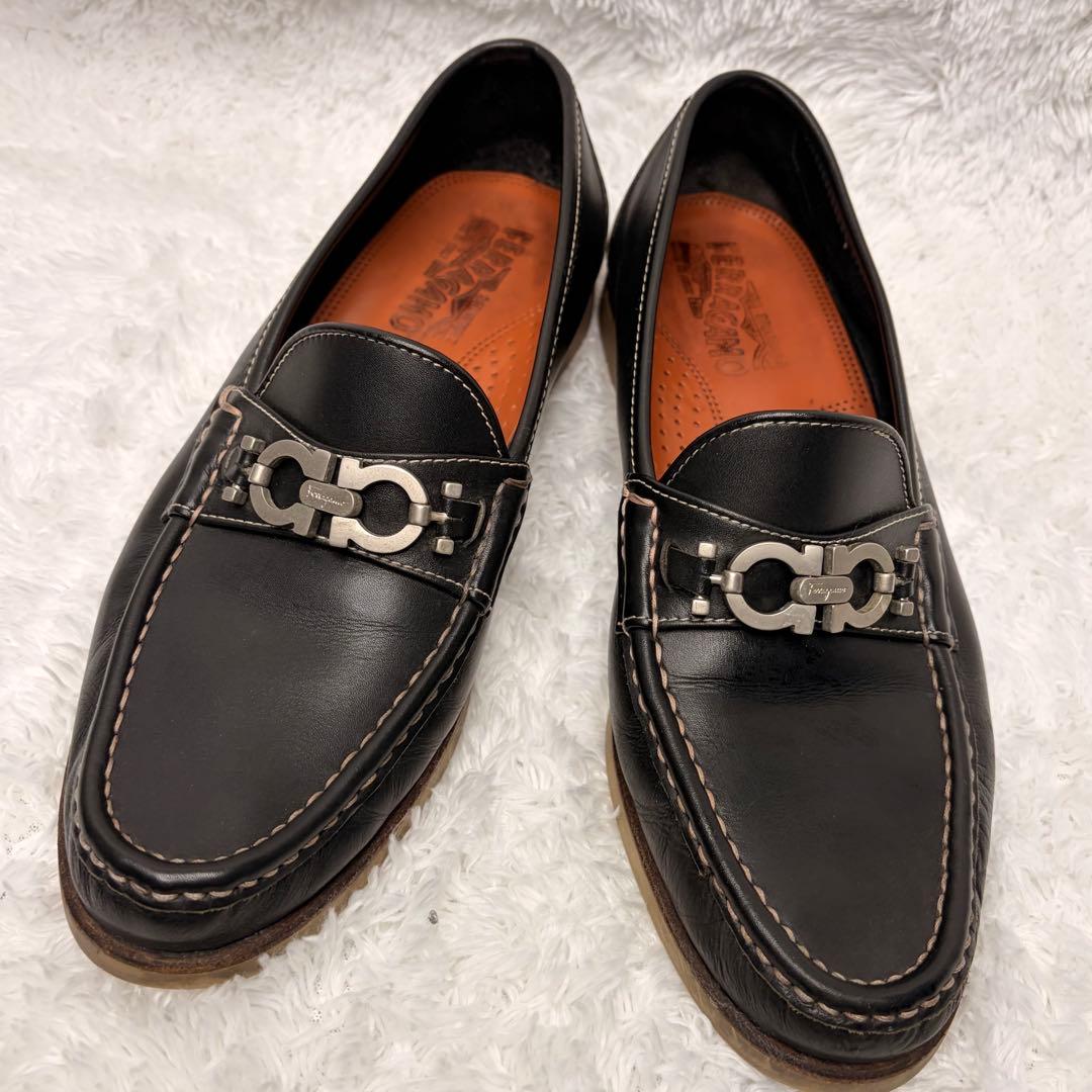 美品✨ Salvatore Ferragamo 黒 ローファー メタルバックル