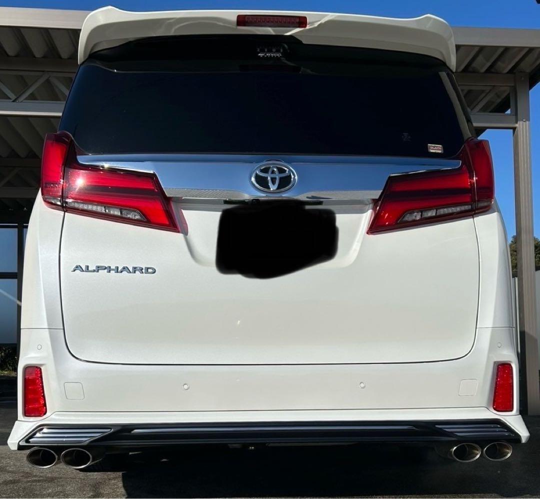 30後期アルファード　ガナドール　4本出しマフラー