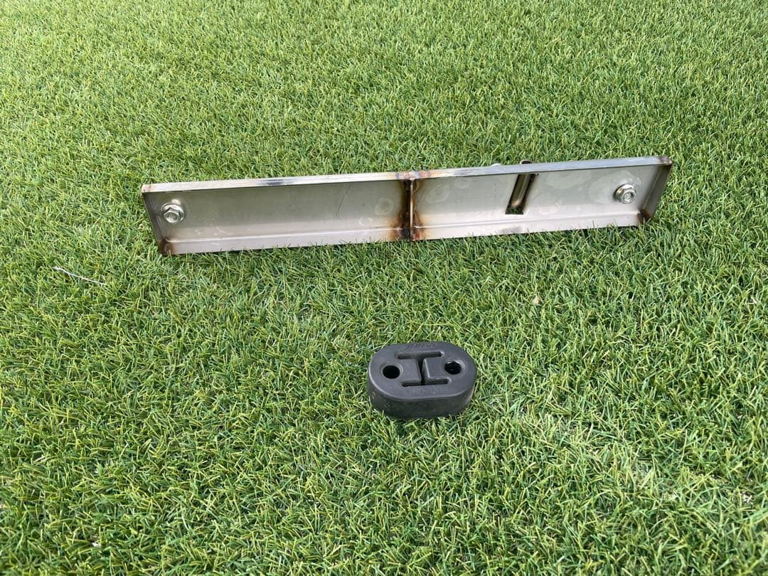 30後期アルファード　ガナドール　4本出しマフラー