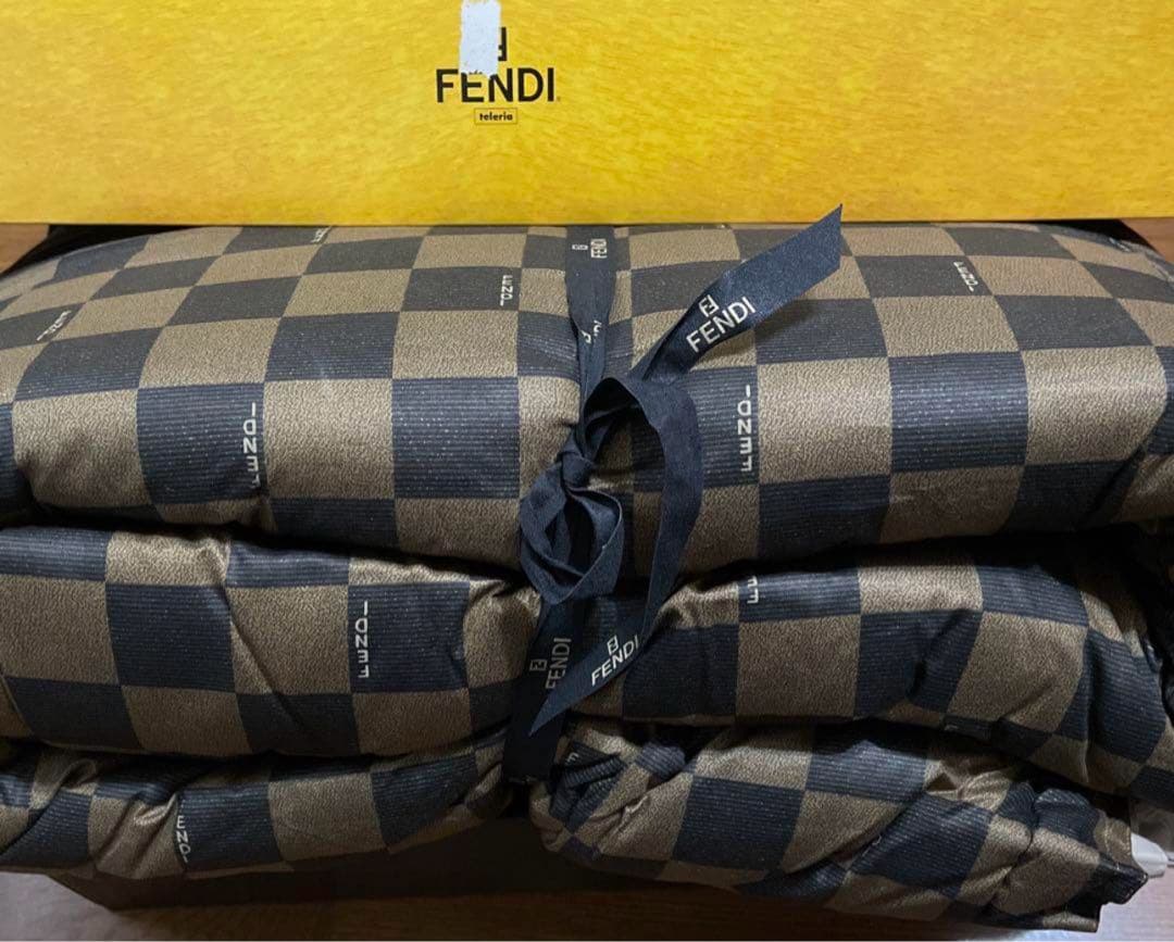 【スティッチ 】FENDI 綿・羊毛100%高級掛け布団