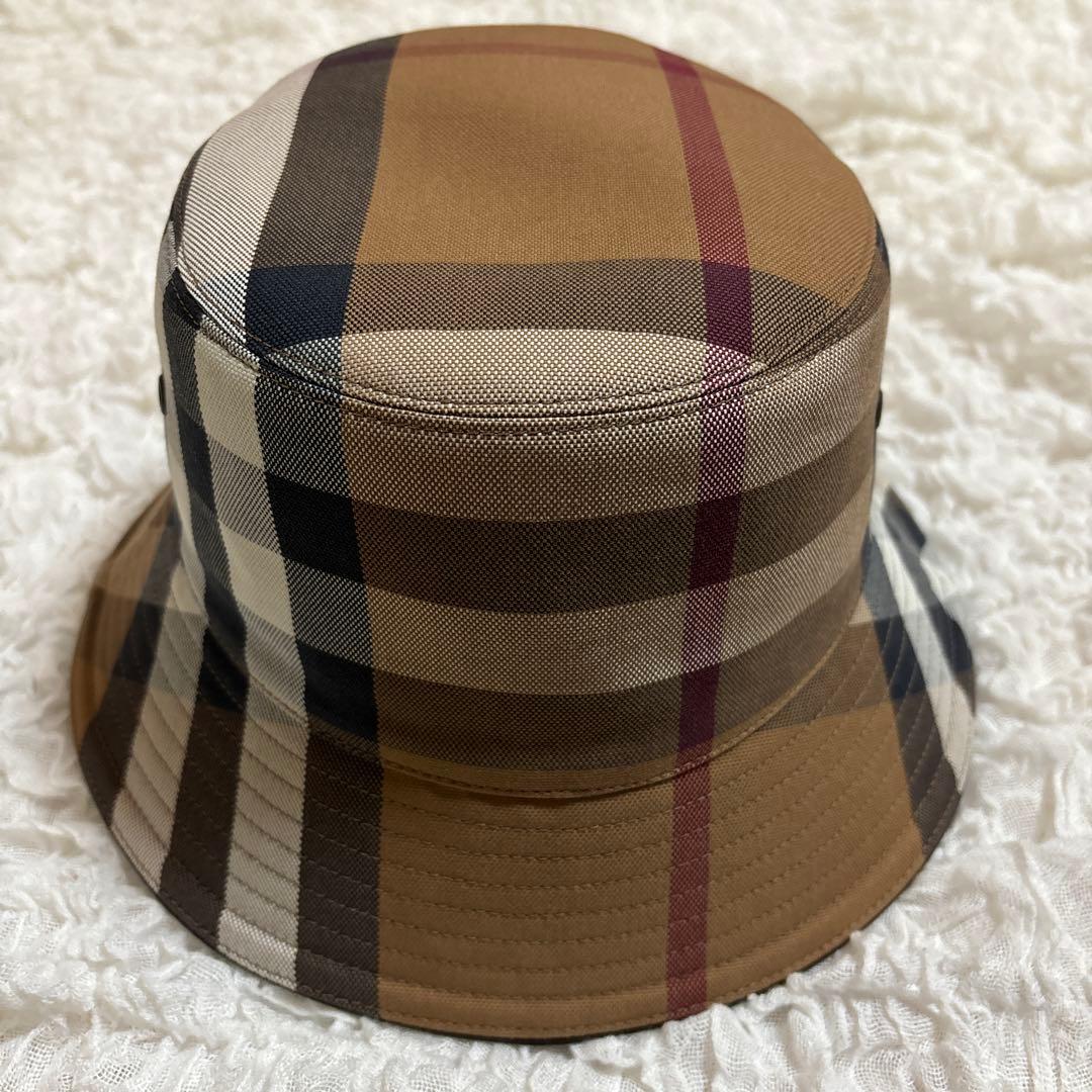 BURBERRY バケハ　チェック　帽子　タグ付き　美品