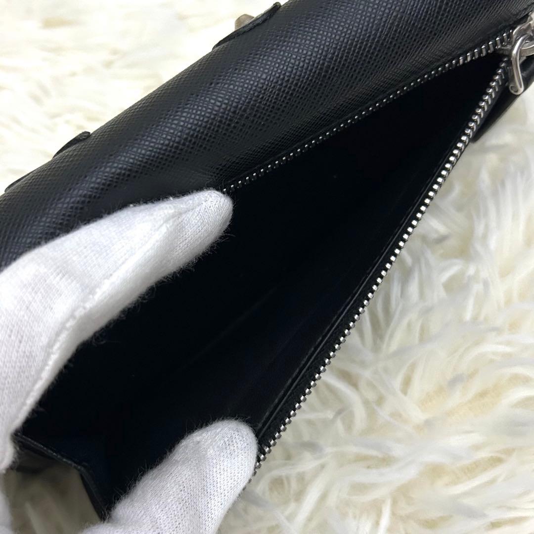 ［美品］PRADA SAFFIANO ROBOT シルバーメタル 長財布