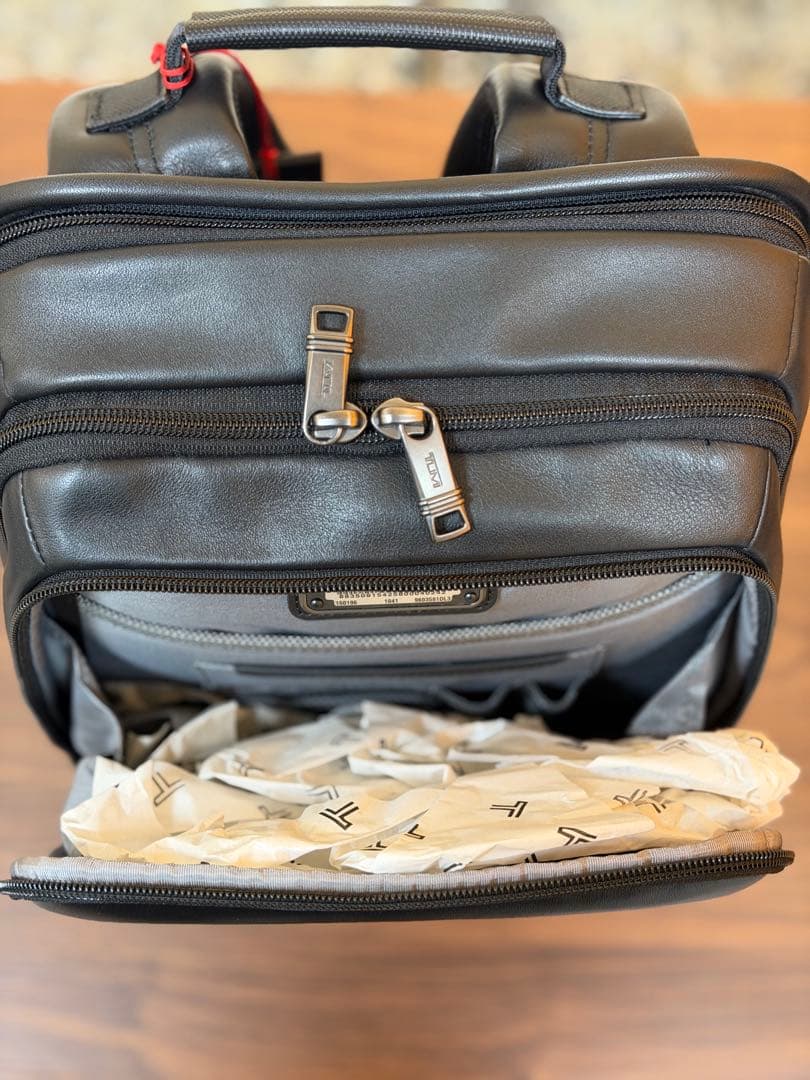 【未使用に近い】TUMI ALPHA3スリム・バッグパックレザー正規品