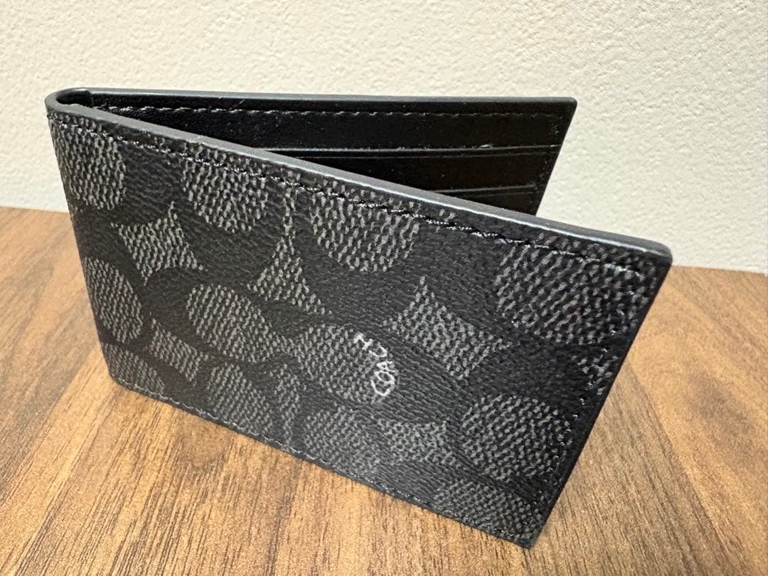 【新品】コーチCOACH ブラック 二つ折り財布　カードケース