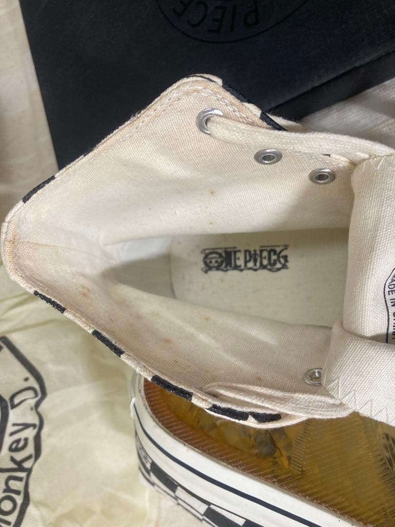 ONE PIECE スニーカー　（レア物）