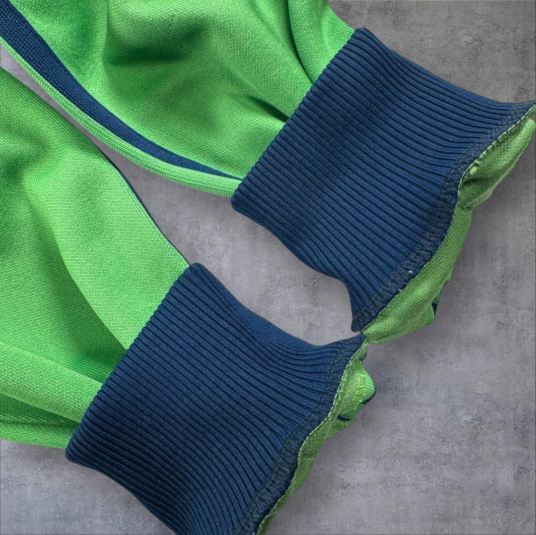 コムドット ゆうた着用 80s アディダス トラックジャケット デサント製