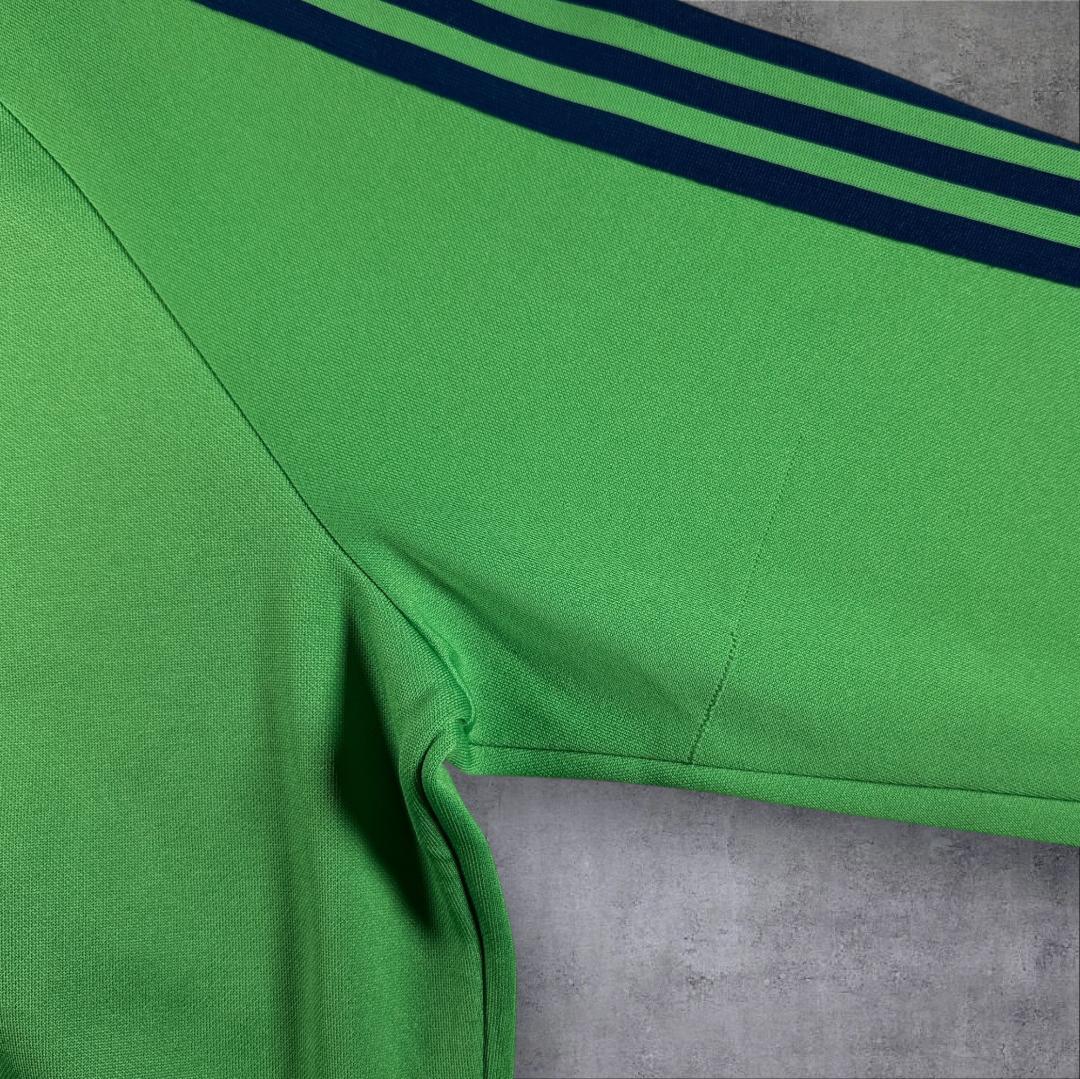 コムドット ゆうた着用 80s アディダス トラックジャケット デサント製