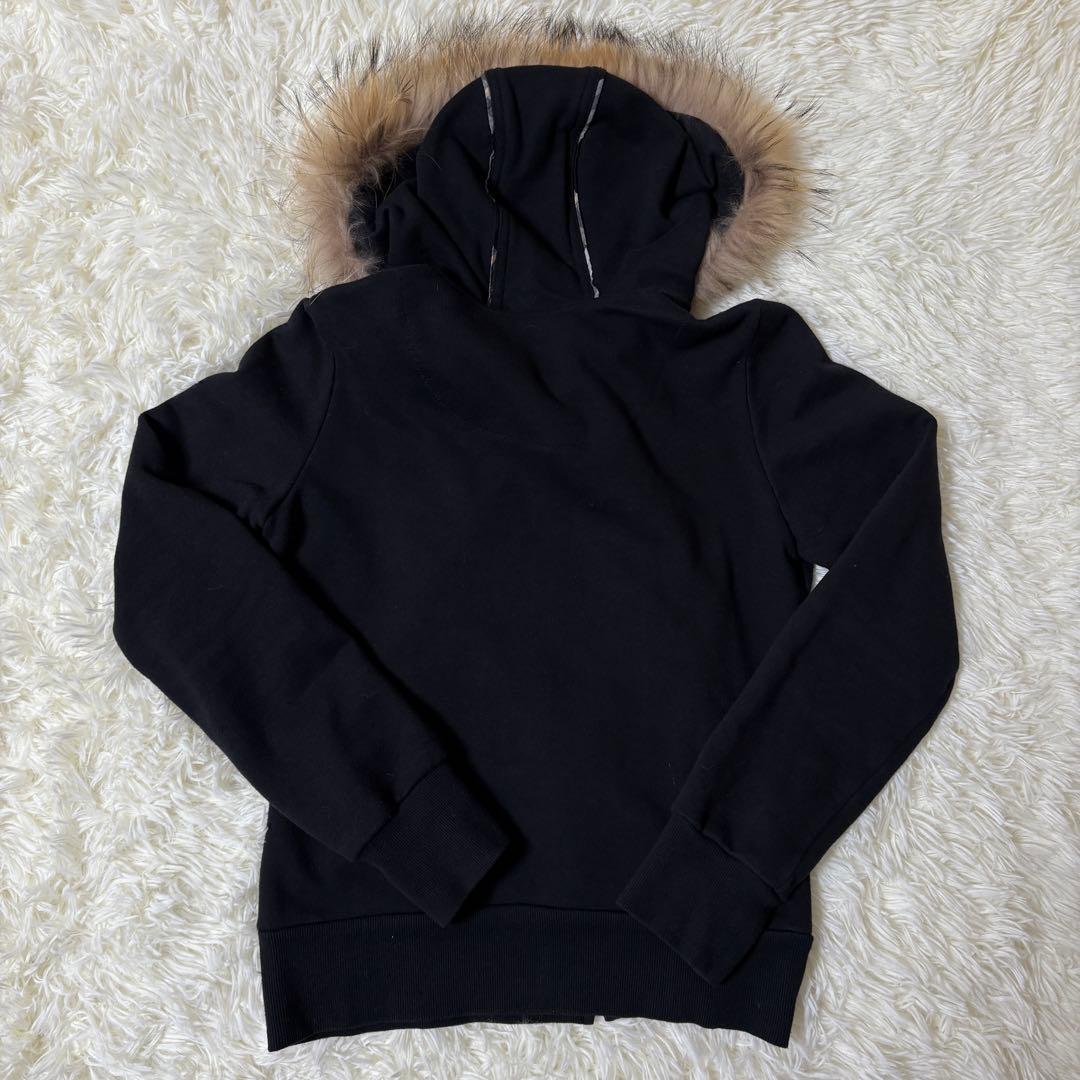 【希少】バーバリーブルーレーベル ラクーンファー パーカー ホース刺繍 黒 M