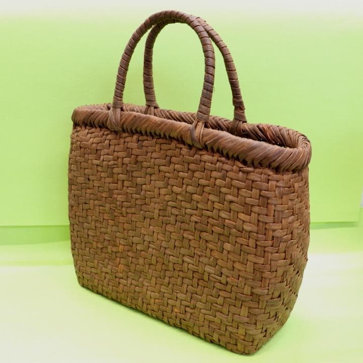 山葡萄製かごバッグ　未使用保管品