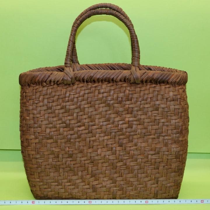 山葡萄製かごバッグ　未使用保管品