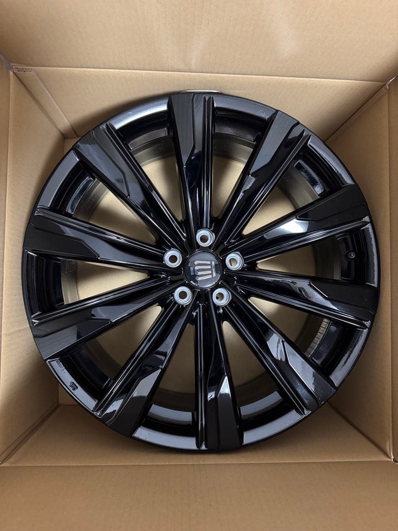 【★トヨタ クラウン スポーツ★純正 21インチ】