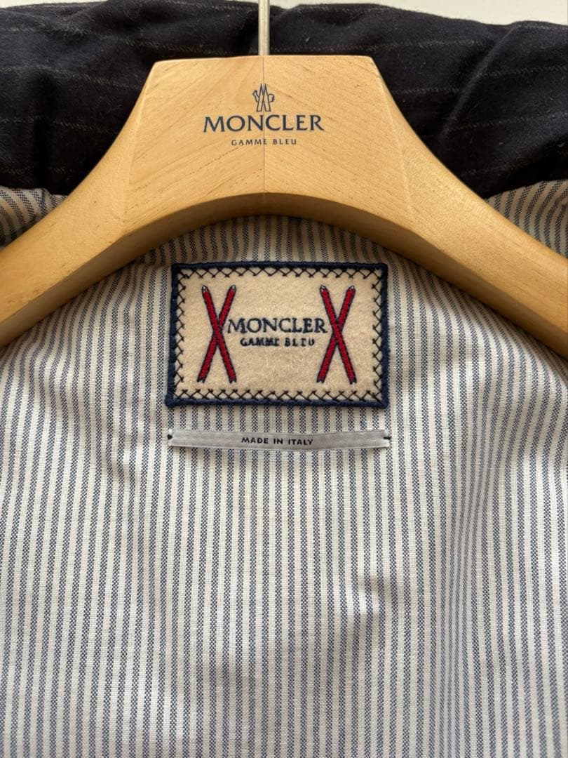 超レア！ガムブルー　MONCLER ダウンベスト