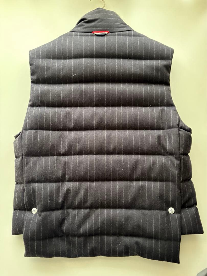 超レア！ガムブルー　MONCLER ダウンベスト