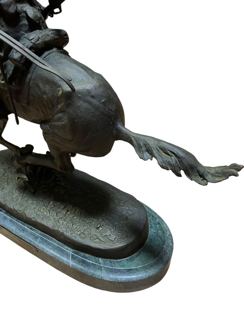 フレデリック・レミントン Frederic Remington 置物 金属製