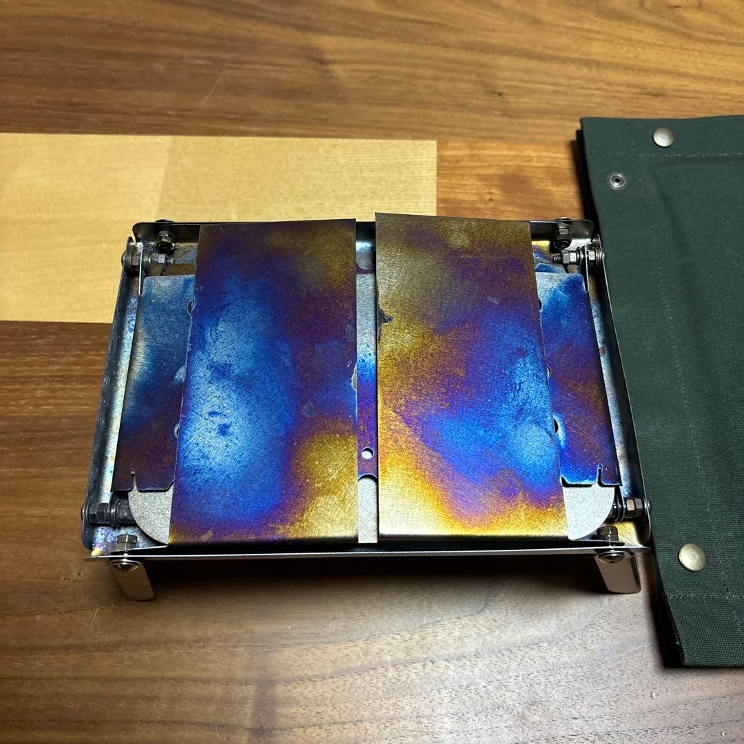 FireBookーTITAN焚火台