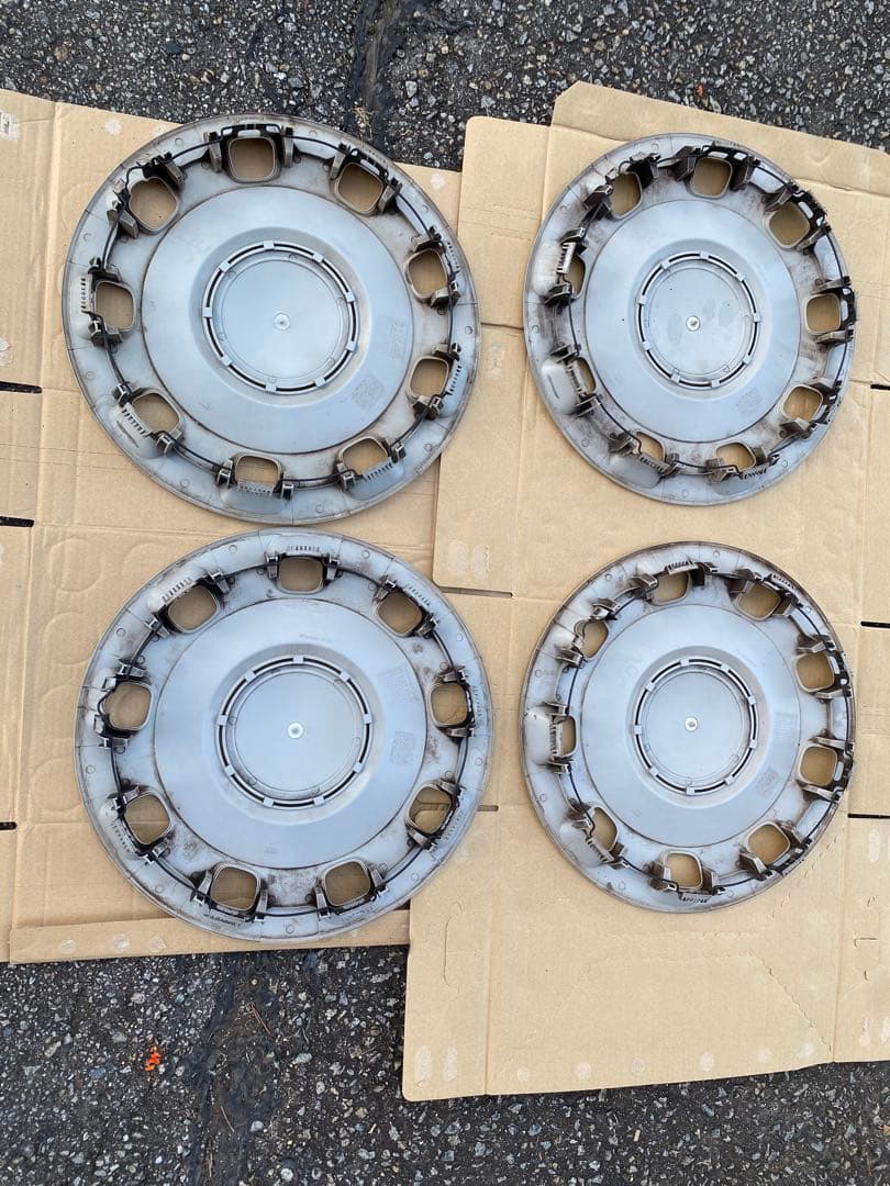 fiat500 純正14インチ鉄ホイール用キャップ